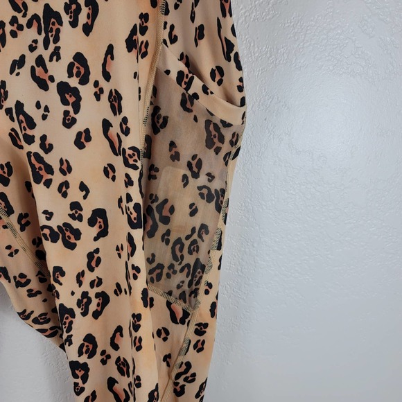 Fabletics On The Go Leggings NWT Animal Print 3X 20-22 - Picture 2 of 8